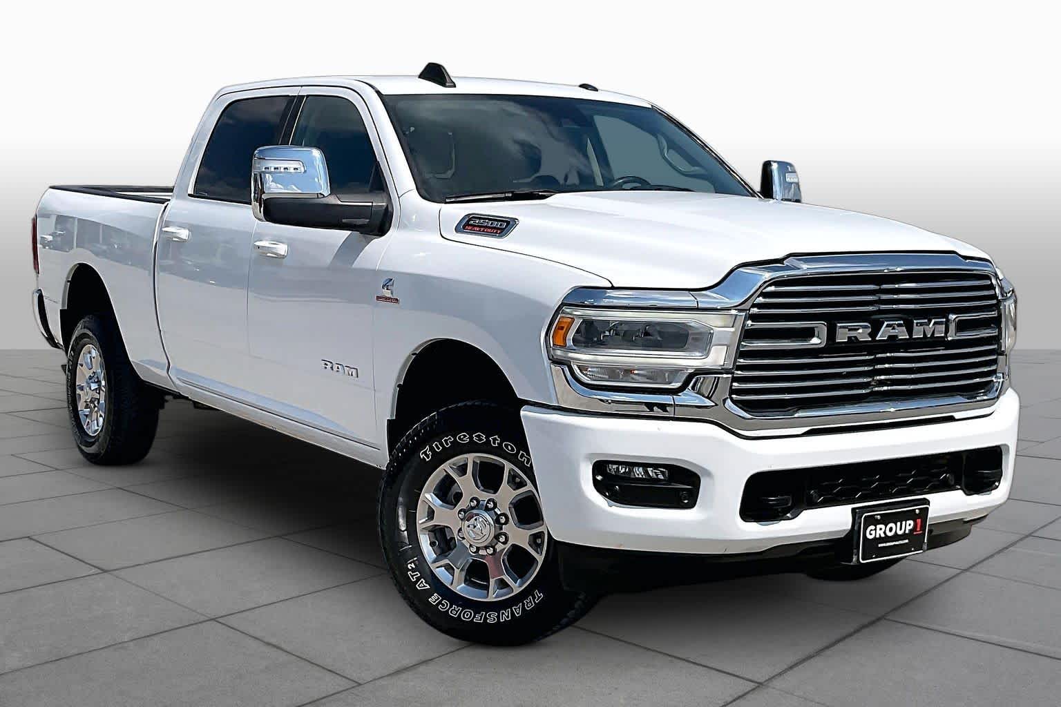 2024 Ram 2500 photo 3 of 33