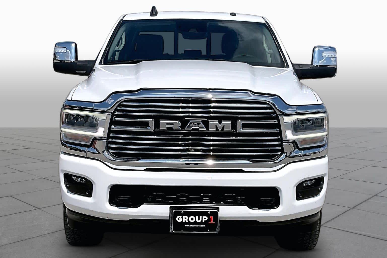 2024 Ram 2500 photo 4 of 33