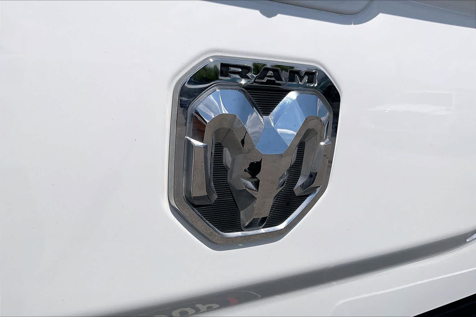 2024 Ram 2500 photo 29 of 33