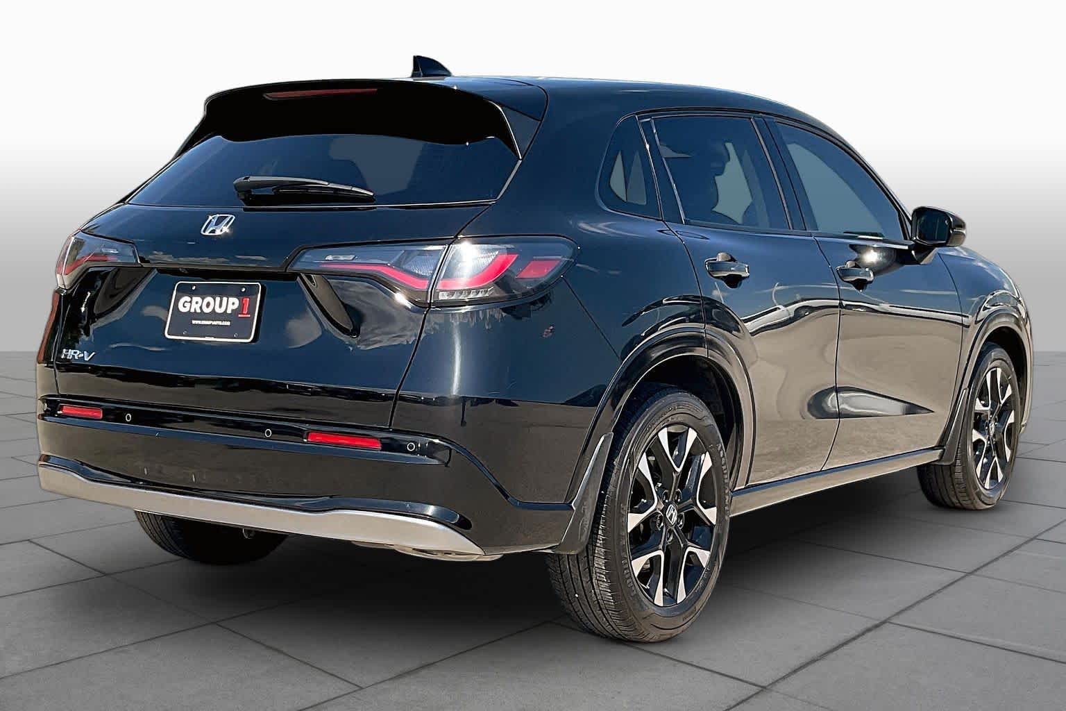 2026 Honda HR-V photo 12 of 36