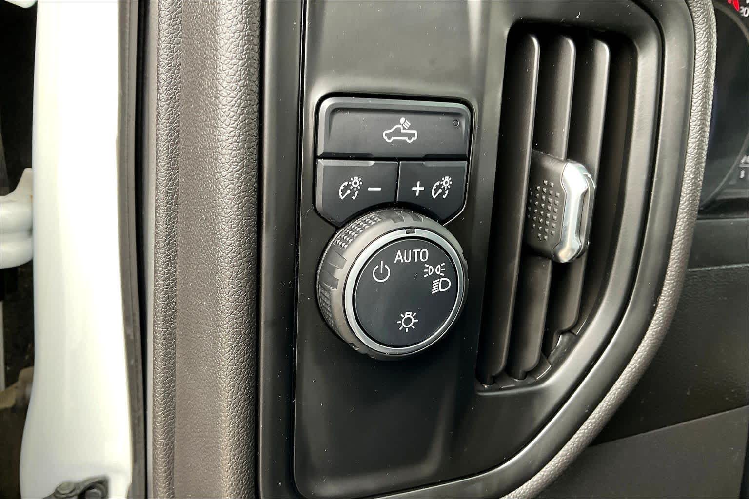 2020 Chevrolet Silverado 1500 Custom - 8