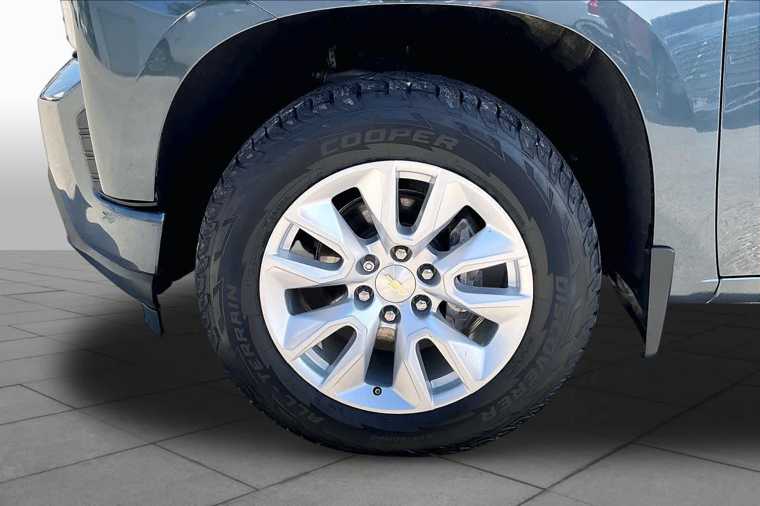 2021 Chevrolet Silverado 1500 photo 10 of 32