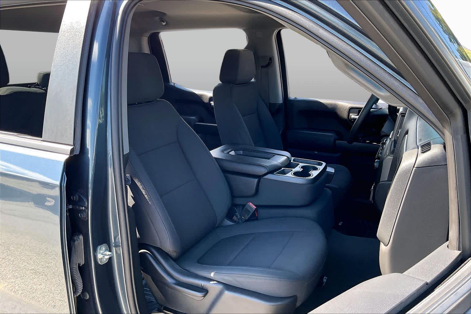 2021 Chevrolet Silverado 1500 photo 9 of 32