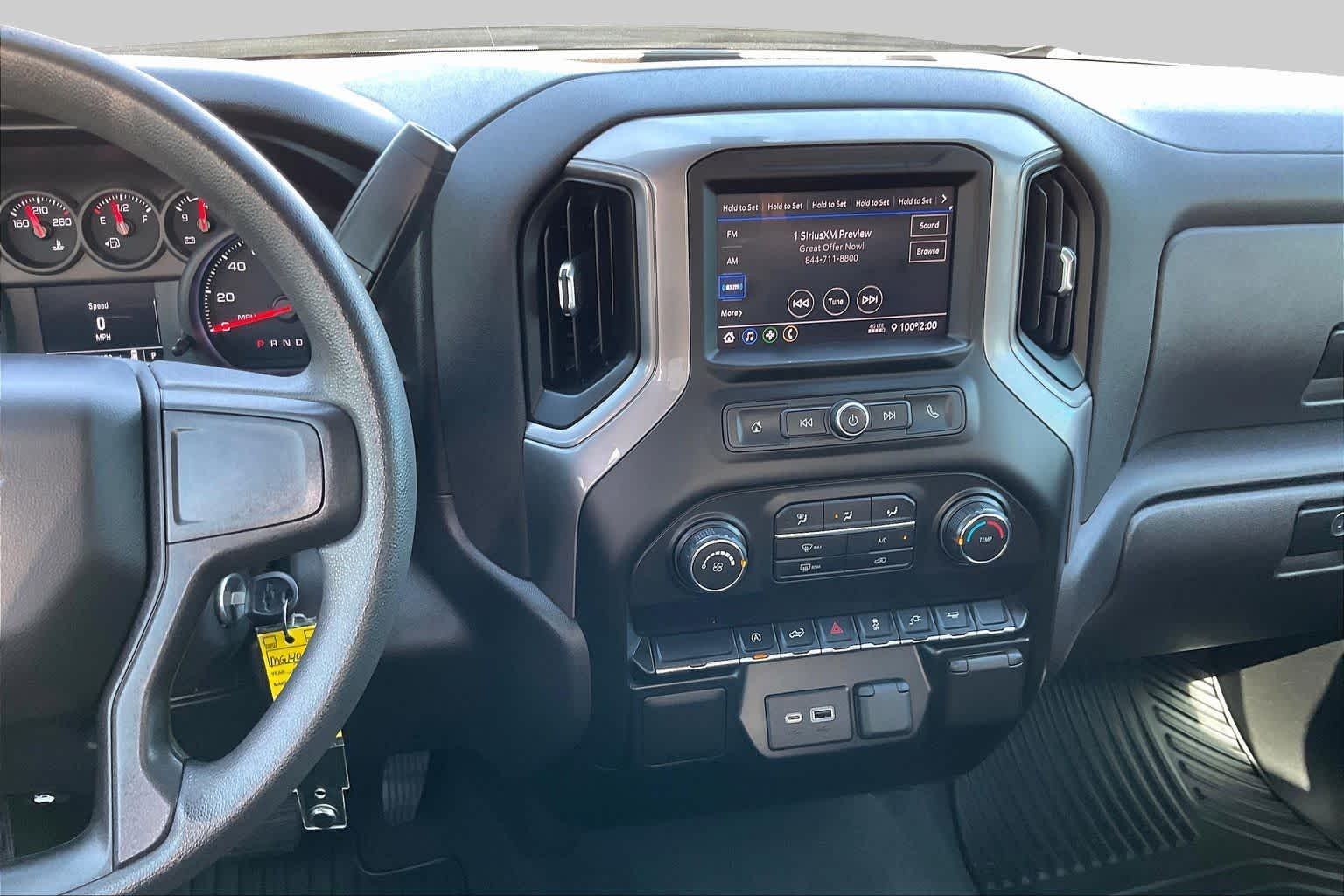 2021 Chevrolet Silverado 1500 photo 7 of 32