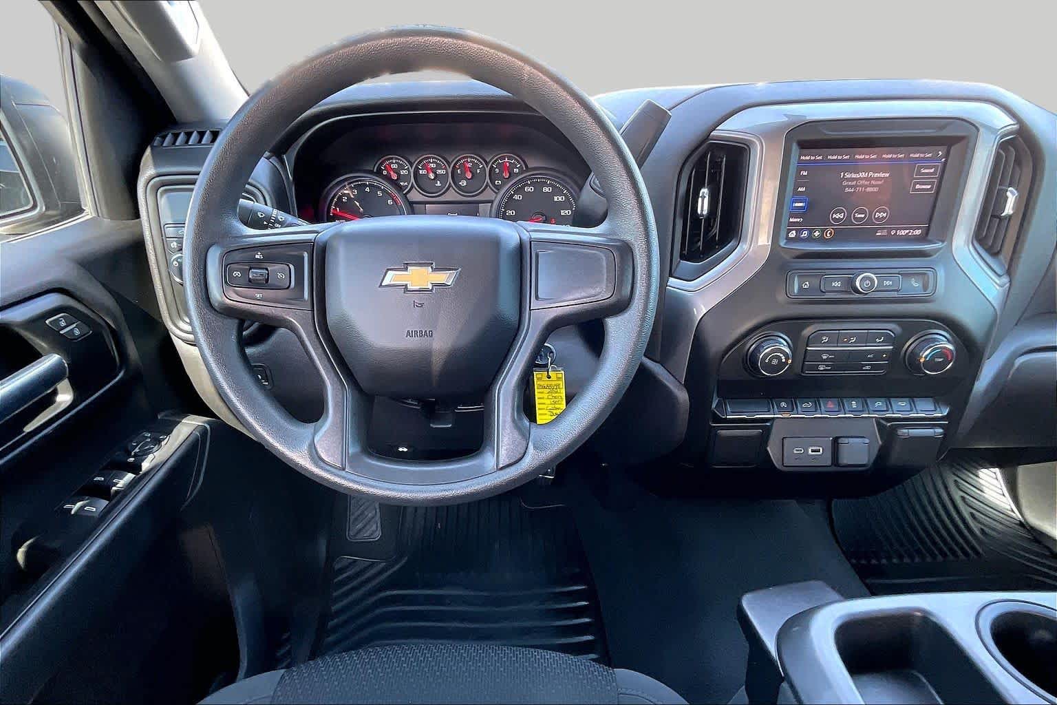 2021 Chevrolet Silverado 1500 photo 6 of 32