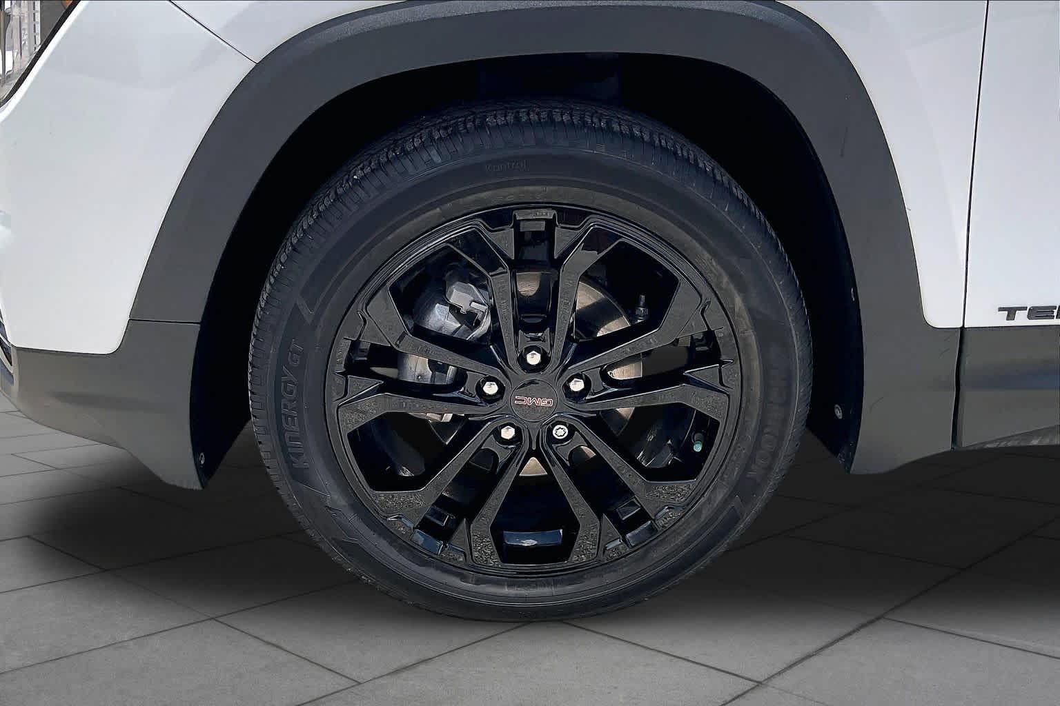 2022 GMC Terrain SLT Summit White at Group 1 GMC Buick South