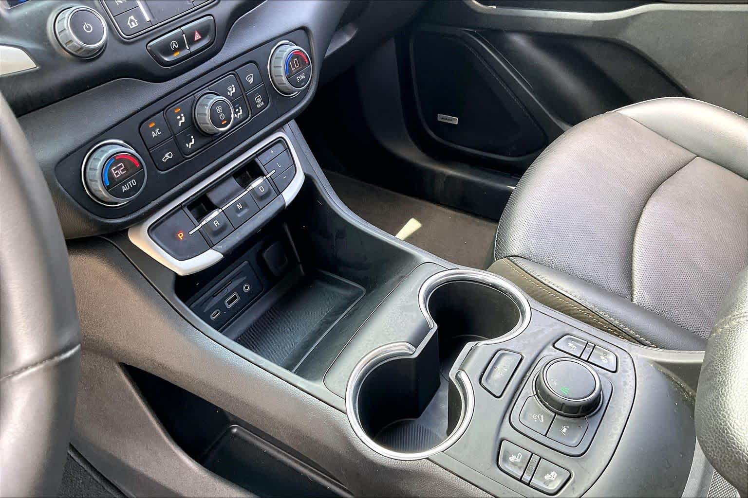 2022 GMC Terrain SLT Summit White at Group 1 GMC Buick South