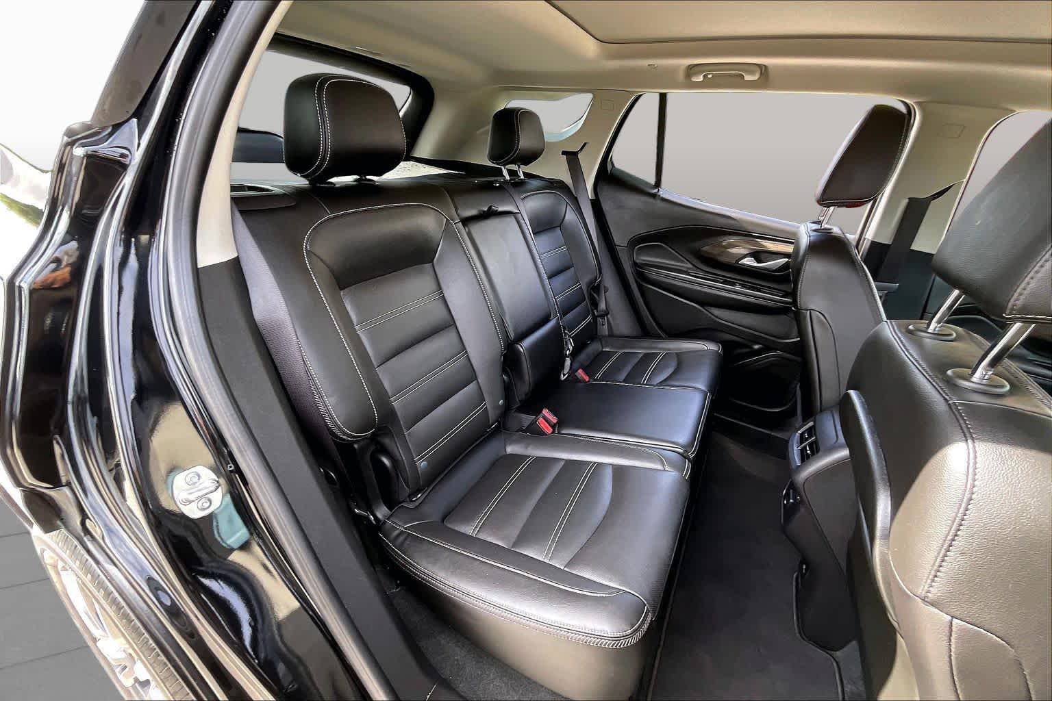 2024 GMC Terrain photo 20 of 34