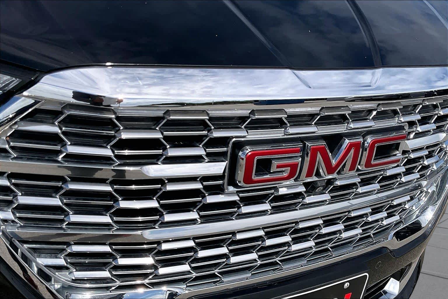 2024 GMC Terrain photo 29 of 34