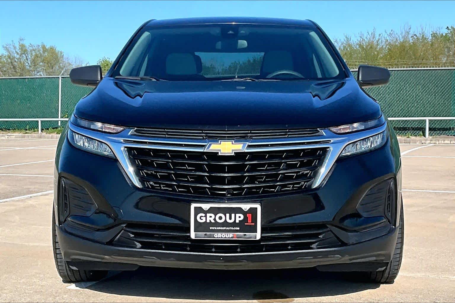 View vehicle photo 7