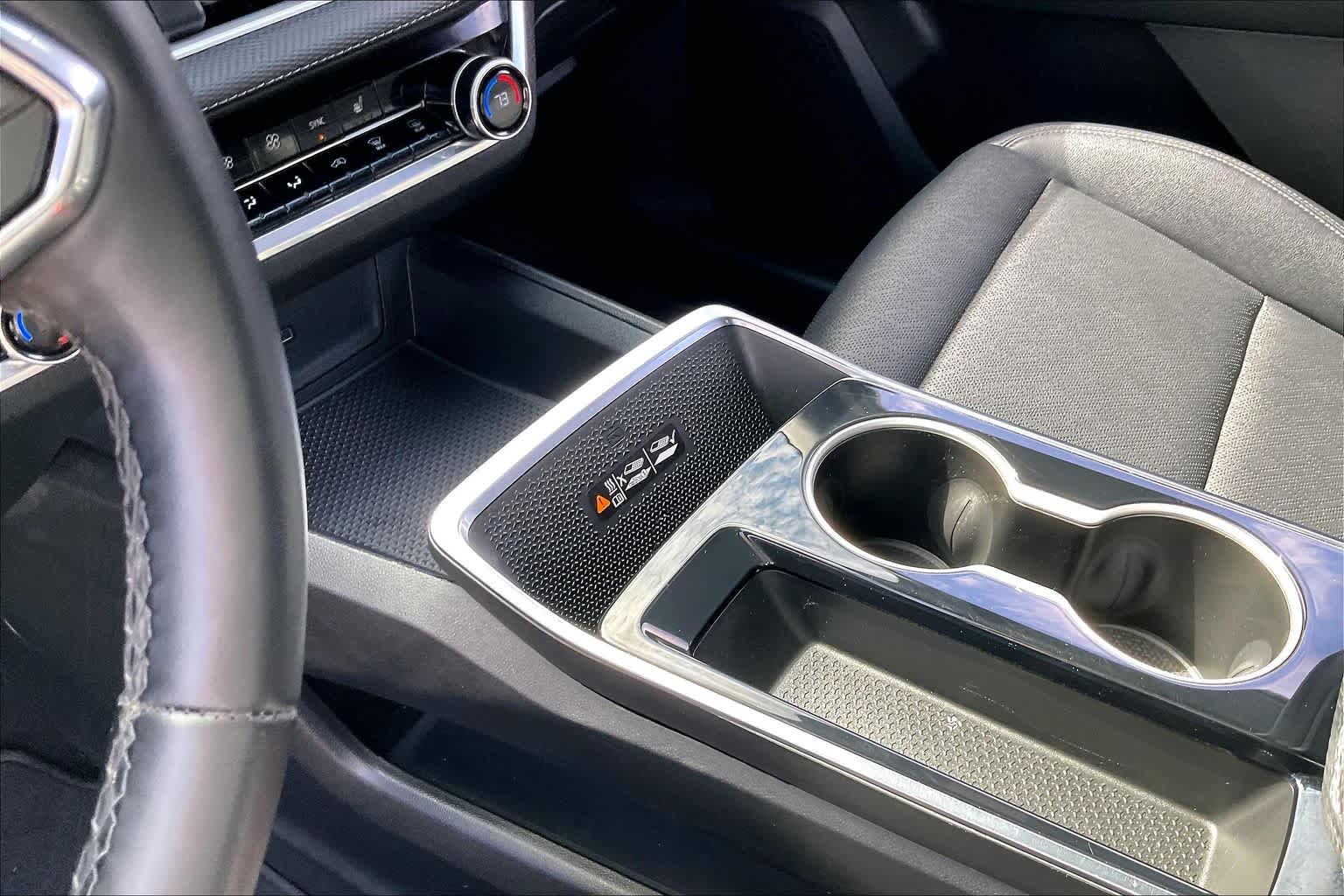 2025 Chevrolet Equinox photo 16 of 34