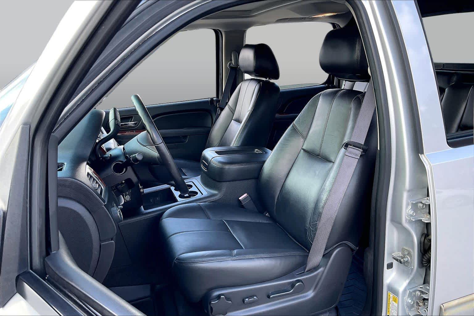2013 Chevrolet Black Diamond Avalanche LT Silver Ice Metallic at Westside Kia