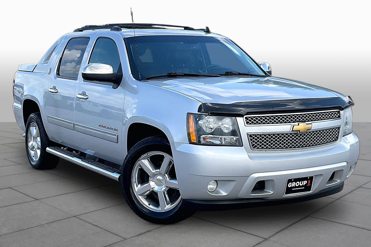 2013 Chevrolet Black Diamond Avalanche LT Silver Ice Metallic at Westside Kia