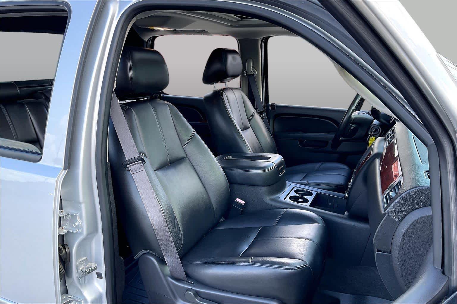 2013 Chevrolet Black Diamond Avalanche LT Silver Ice Metallic at Westside Kia
