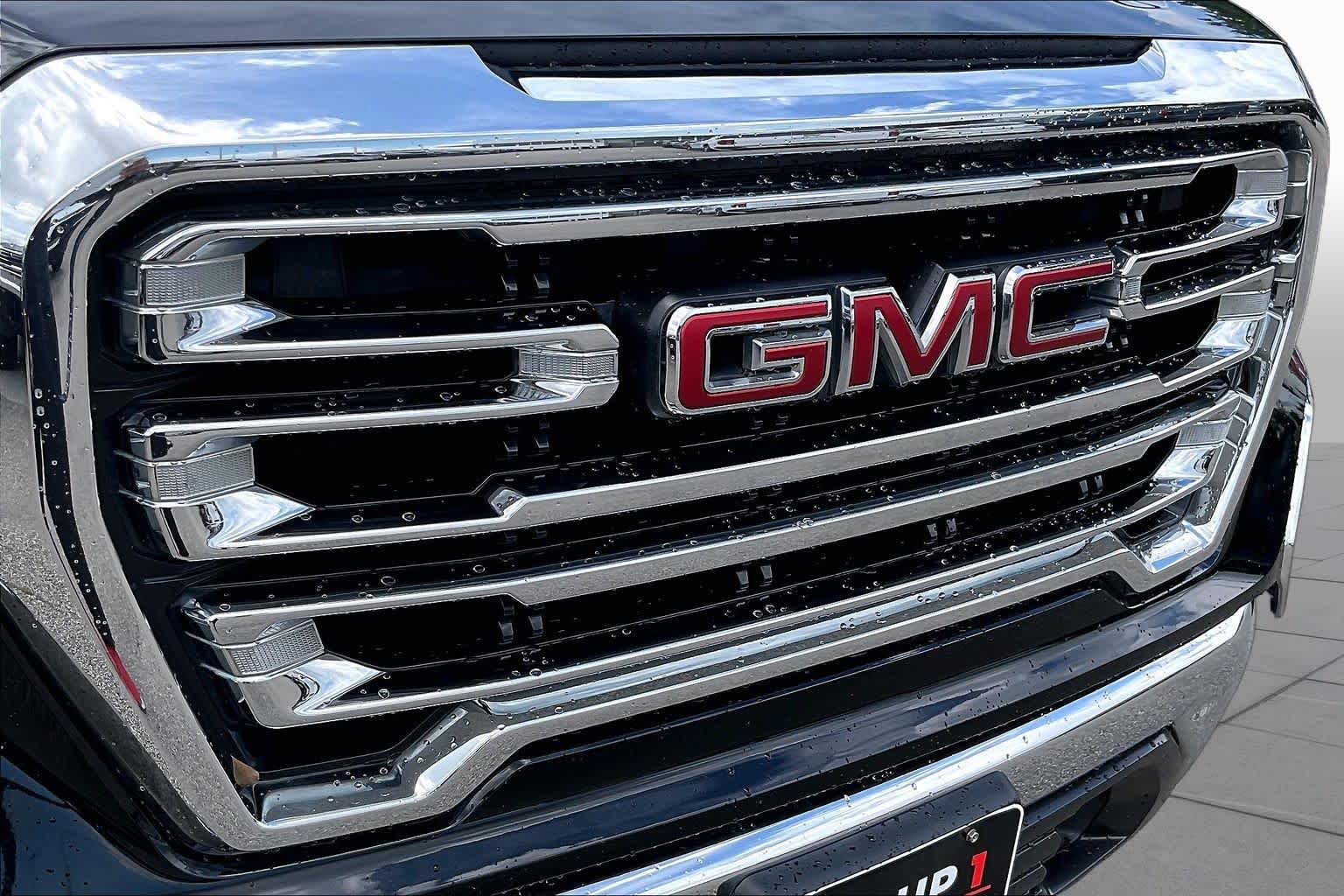2020 GMC Sierra 1500 SLT Onyx Black at Group 1 GMC Buick South