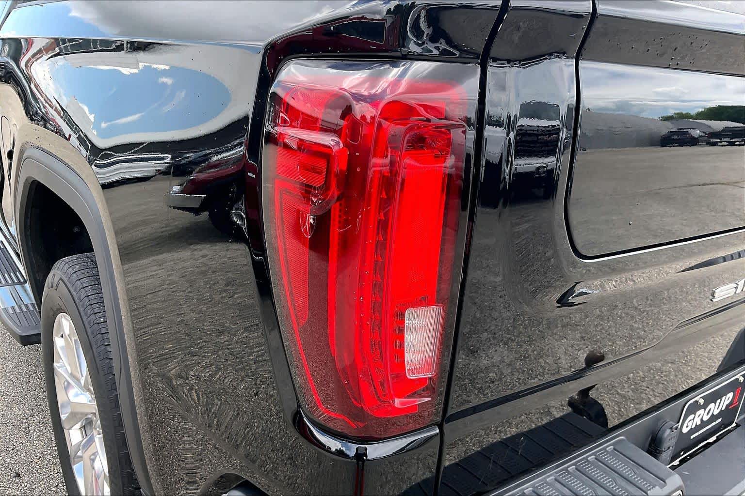 2020 GMC Sierra 1500 SLT Onyx Black at Group 1 GMC Buick South