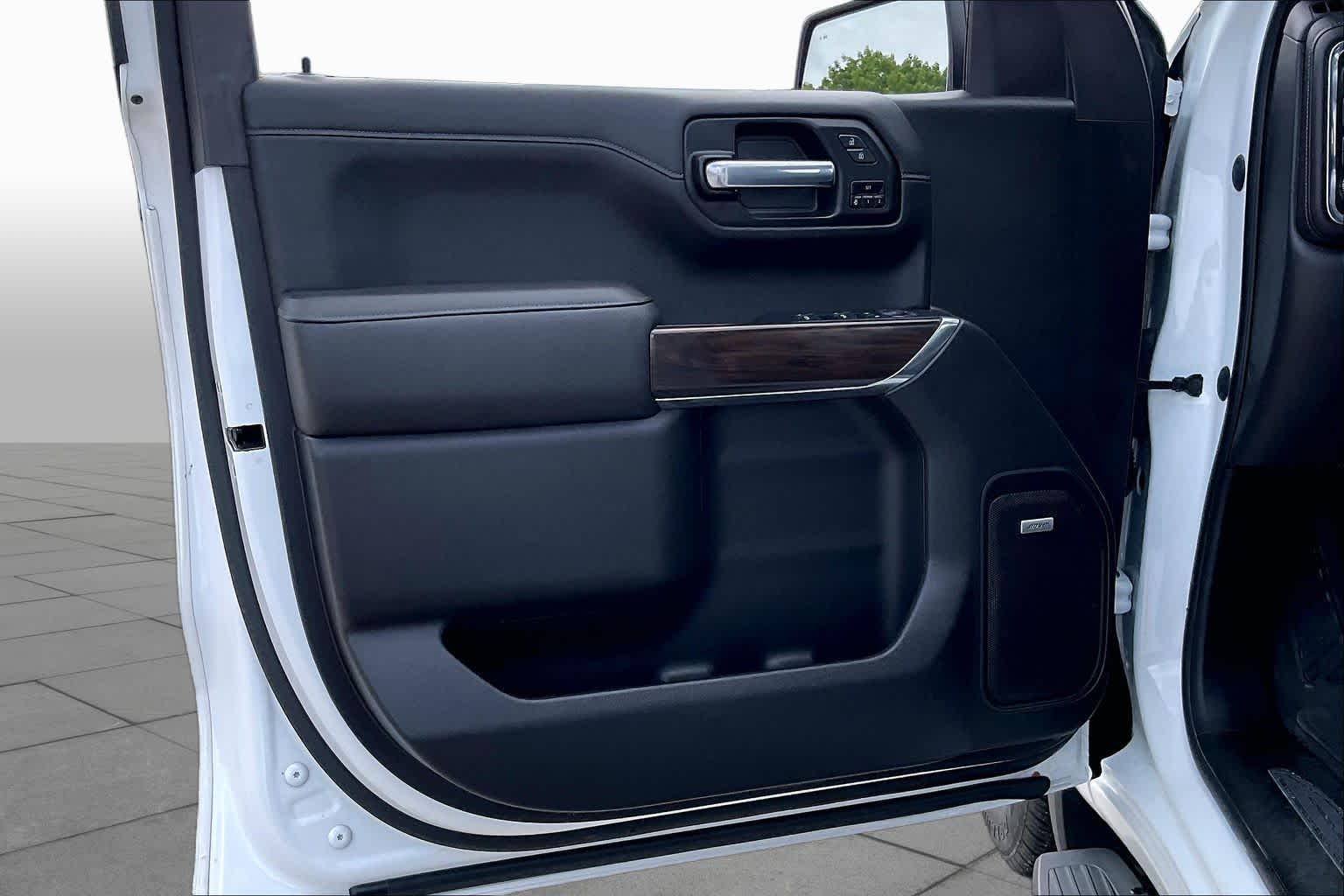 2021 GMC Sierra 1500 SLT White Frost Tricoat at Group 1 GMC Buick South