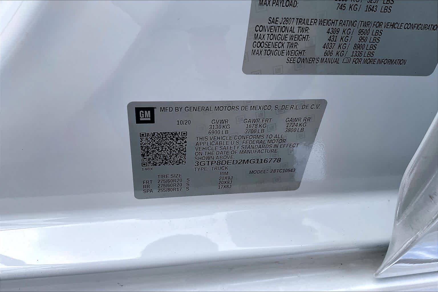 2021 GMC Sierra 1500 SLT White Frost Tricoat at Group 1 GMC Buick South
