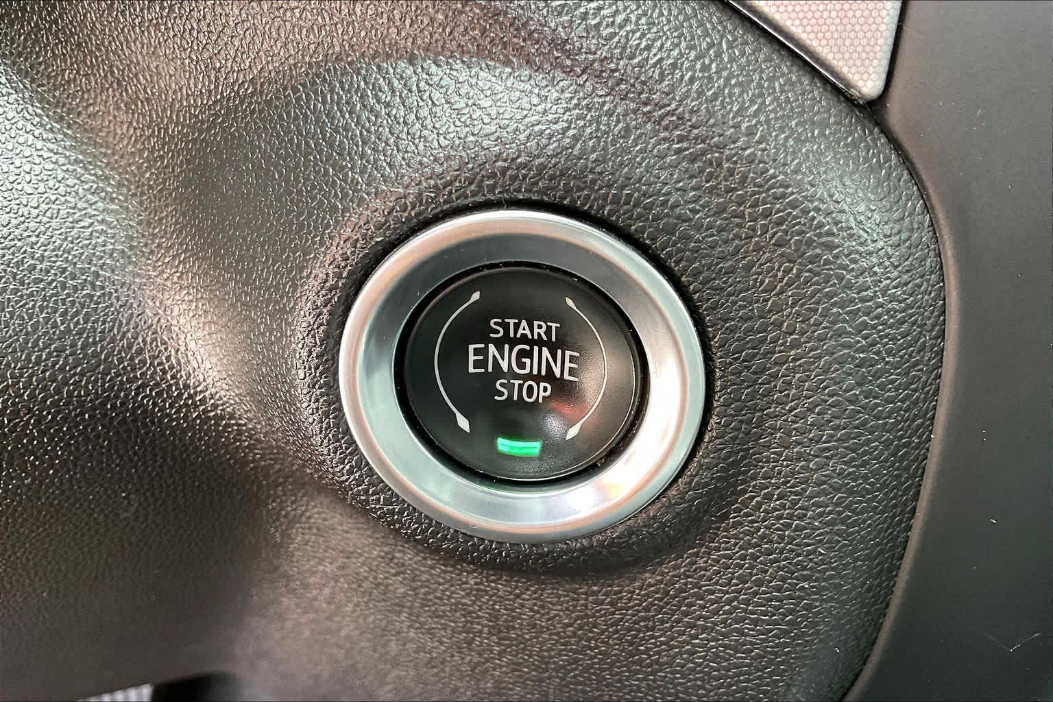 2021 GMC Sierra 1500 SLT White Frost Tricoat at Group 1 GMC Buick South