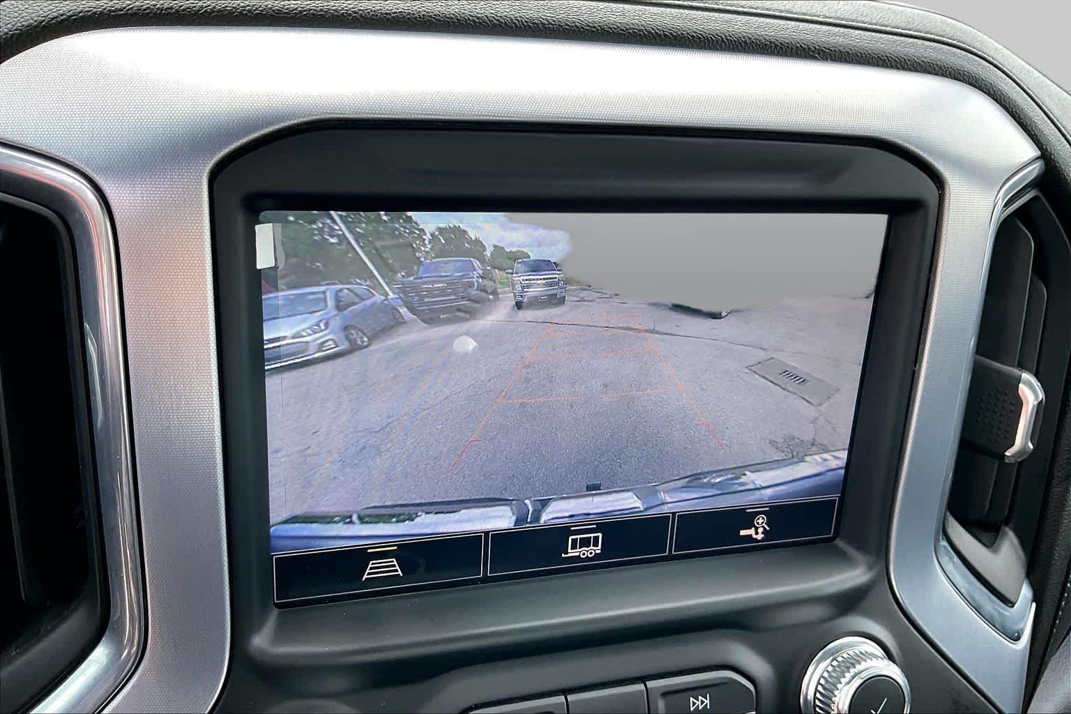 2021 GMC Sierra 1500 SLT White Frost Tricoat at Group 1 GMC Buick South