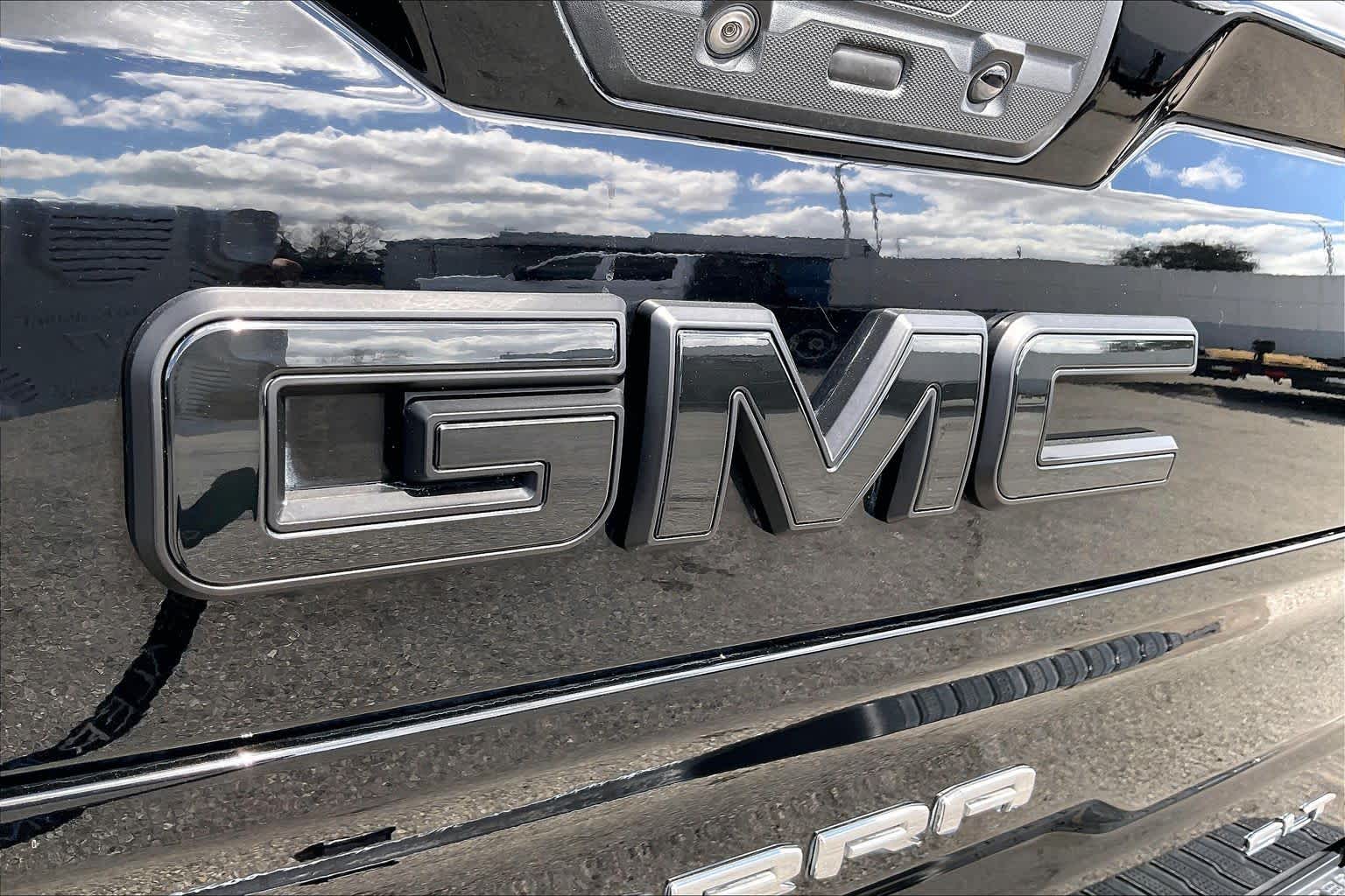 2020 GMC Sierra 1500 SLT Onyx Black at AutoNation USA Katy