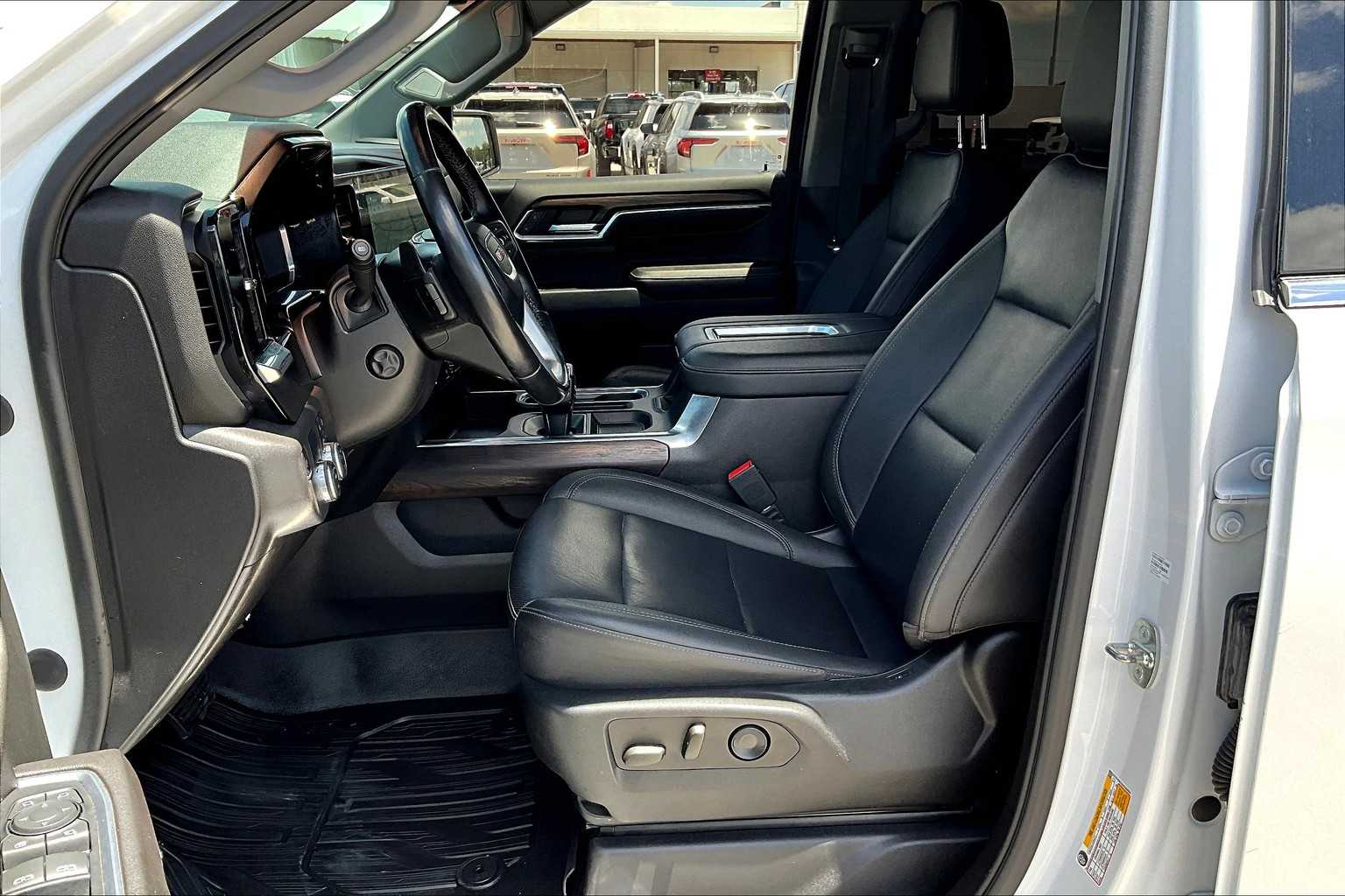 2022 GMC Sierra 1500 SLT White Frost Tricoat at Beck & Masten Kia