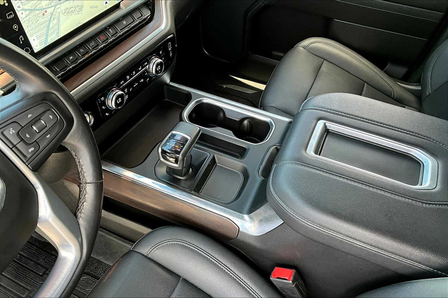 2022 GMC Sierra 1500 SLT White Frost Tricoat at Beck & Masten Kia