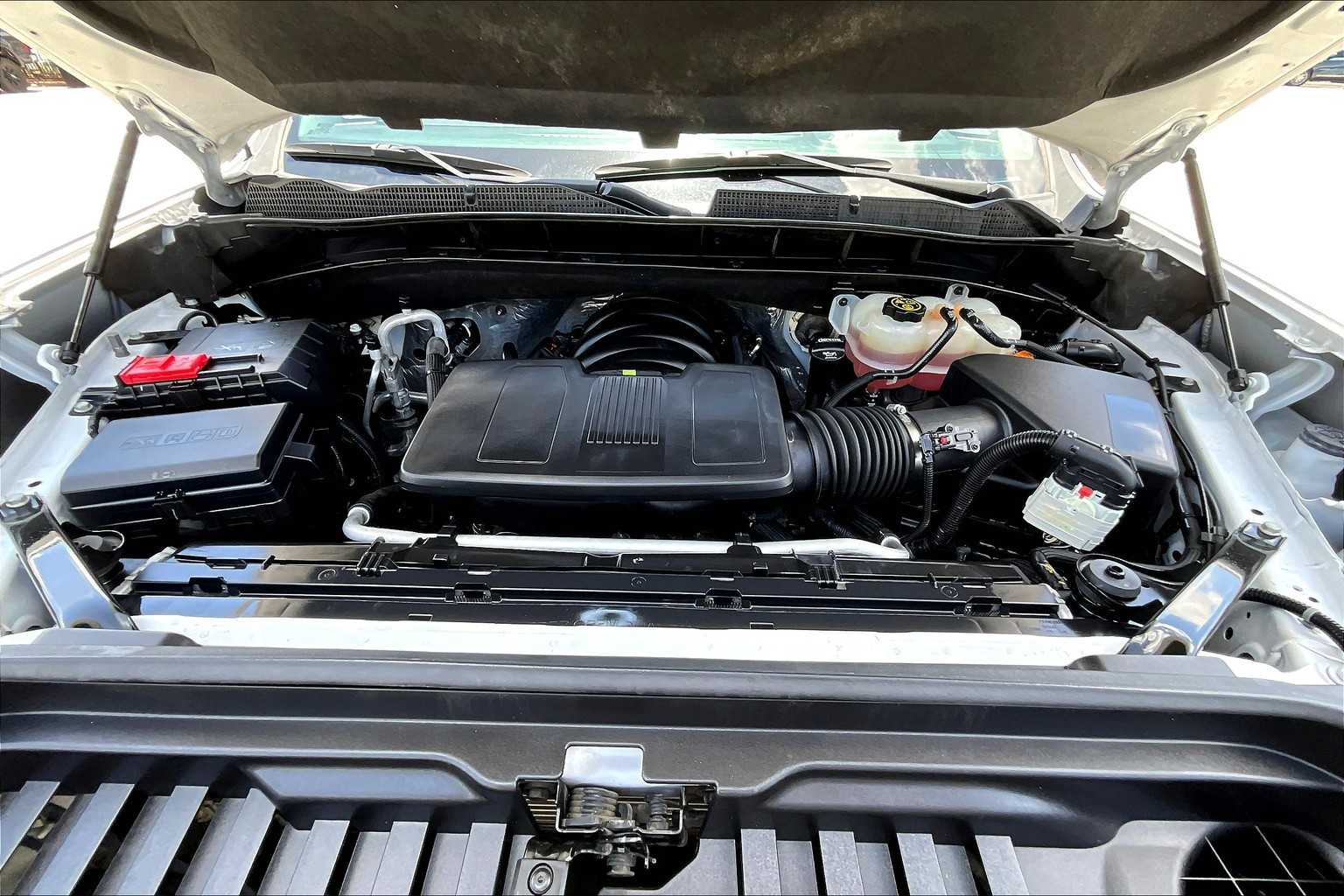 2022 GMC Sierra 1500 SLT White Frost Tricoat at Beck & Masten Kia