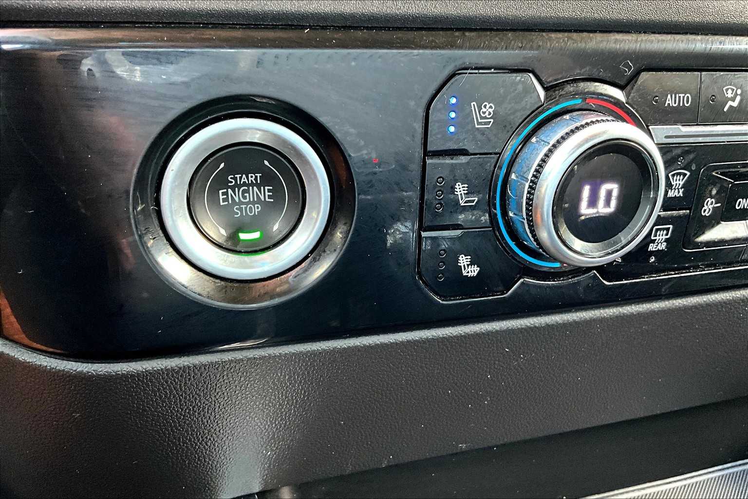 2022 GMC Sierra 1500 SLT White Frost Tricoat at Beck & Masten Kia