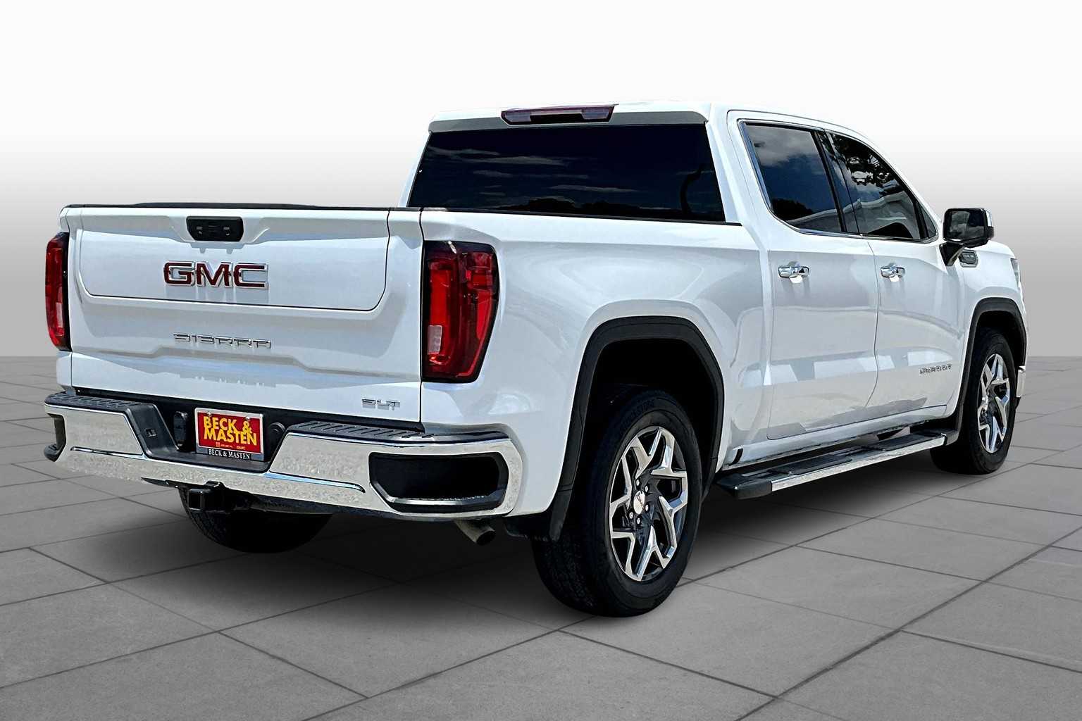 2022 GMC Sierra 1500 SLT White Frost Tricoat at Beck & Masten Kia
