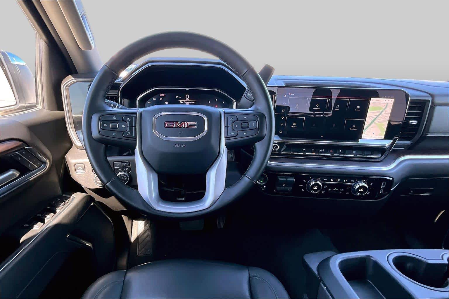 2026 GMC Sierra 1500 photo 6 of 37