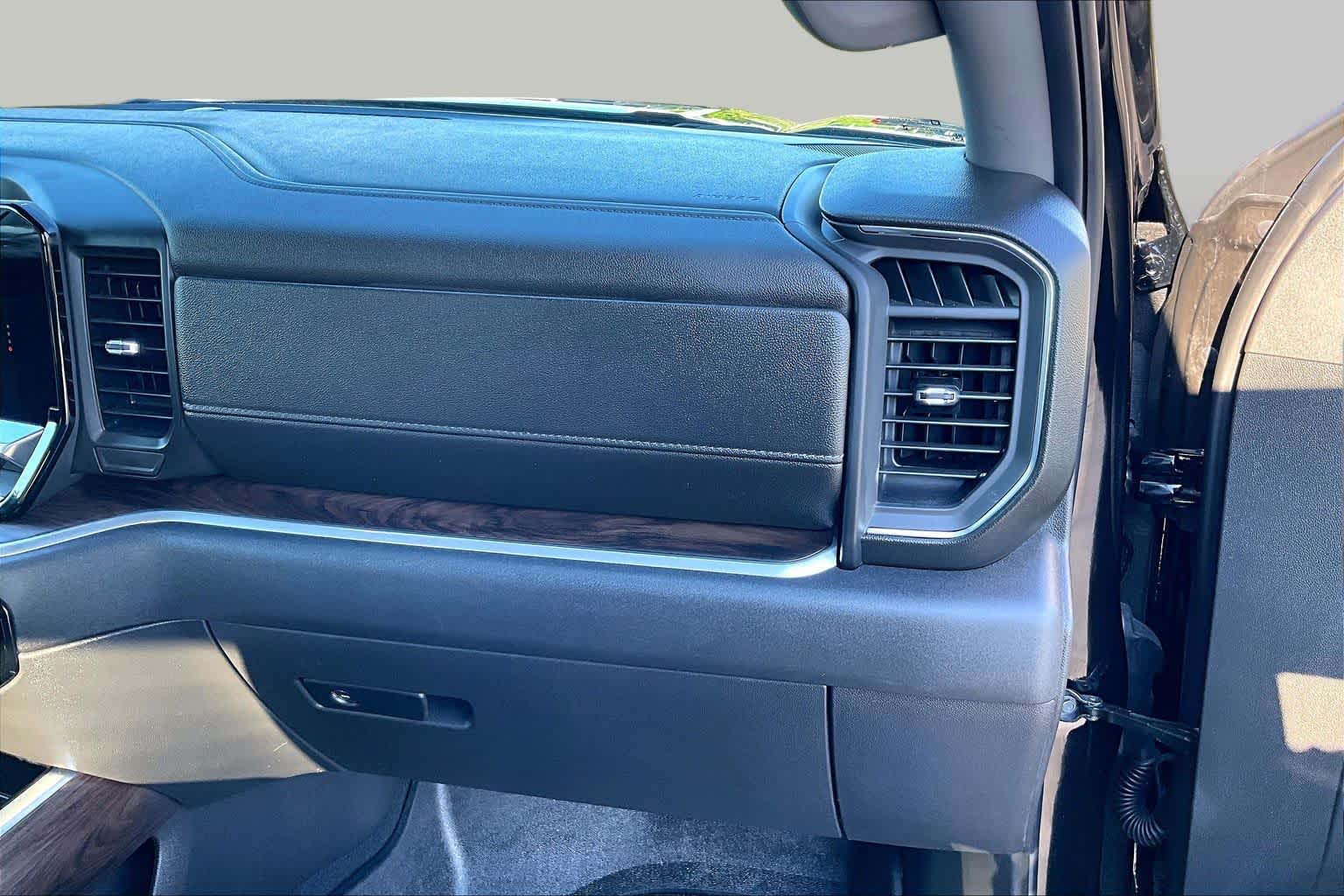 2026 GMC Sierra 1500 photo 19 of 37