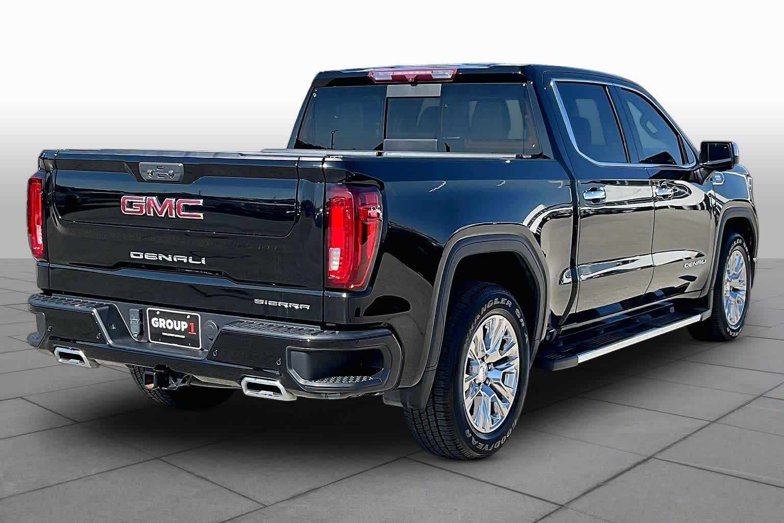 2023 GMC Sierra 1500 photo 13 of 35