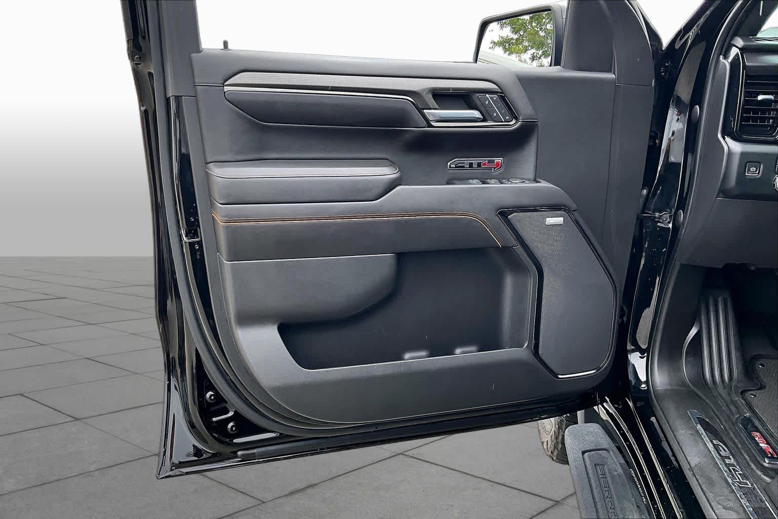 2022 GMC Sierra 1500 photo 22 of 35