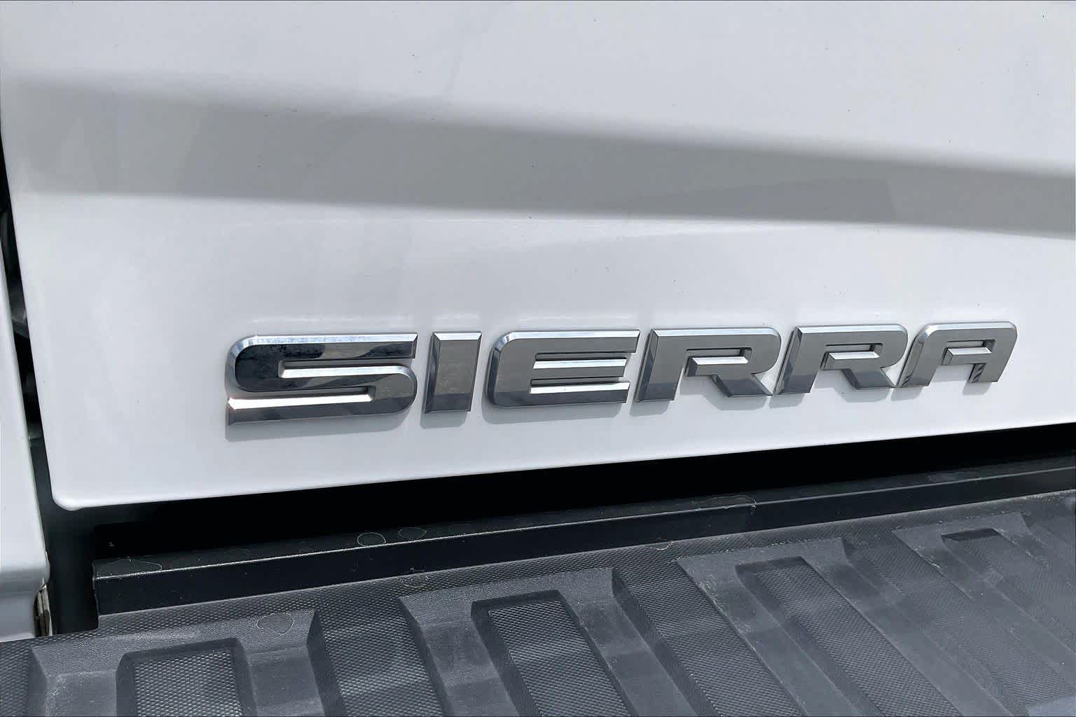 2018 GMC Sierra 1500 SLT Summit White at AutoNation USA Katy