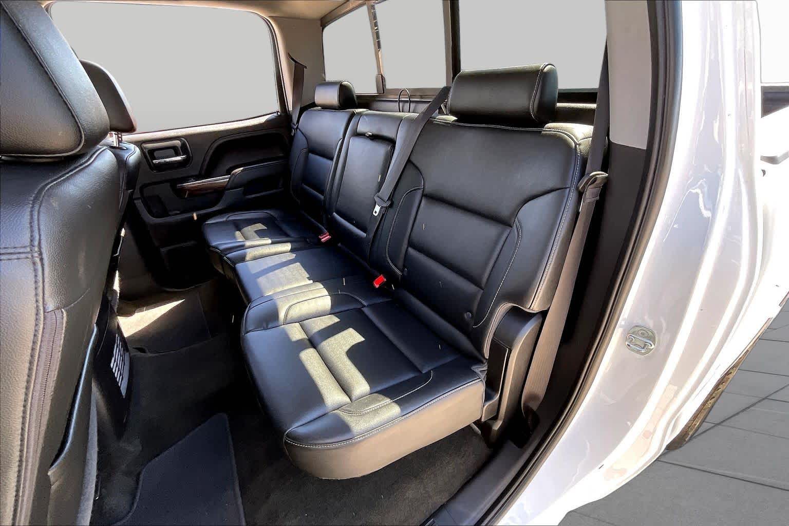 2018 GMC Sierra 1500 photo 18 of 33