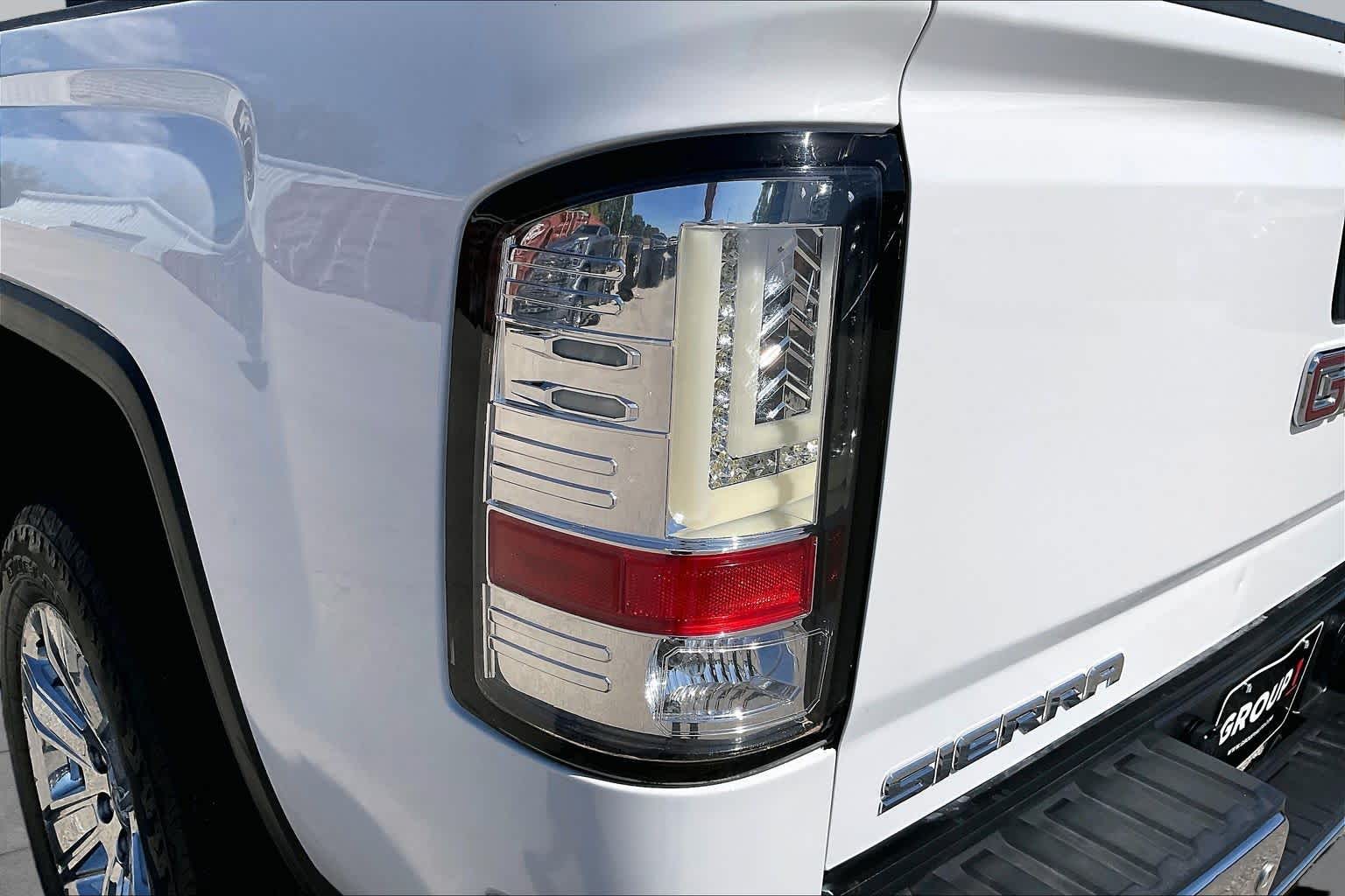 2018 GMC Sierra 1500 photo 27 of 33