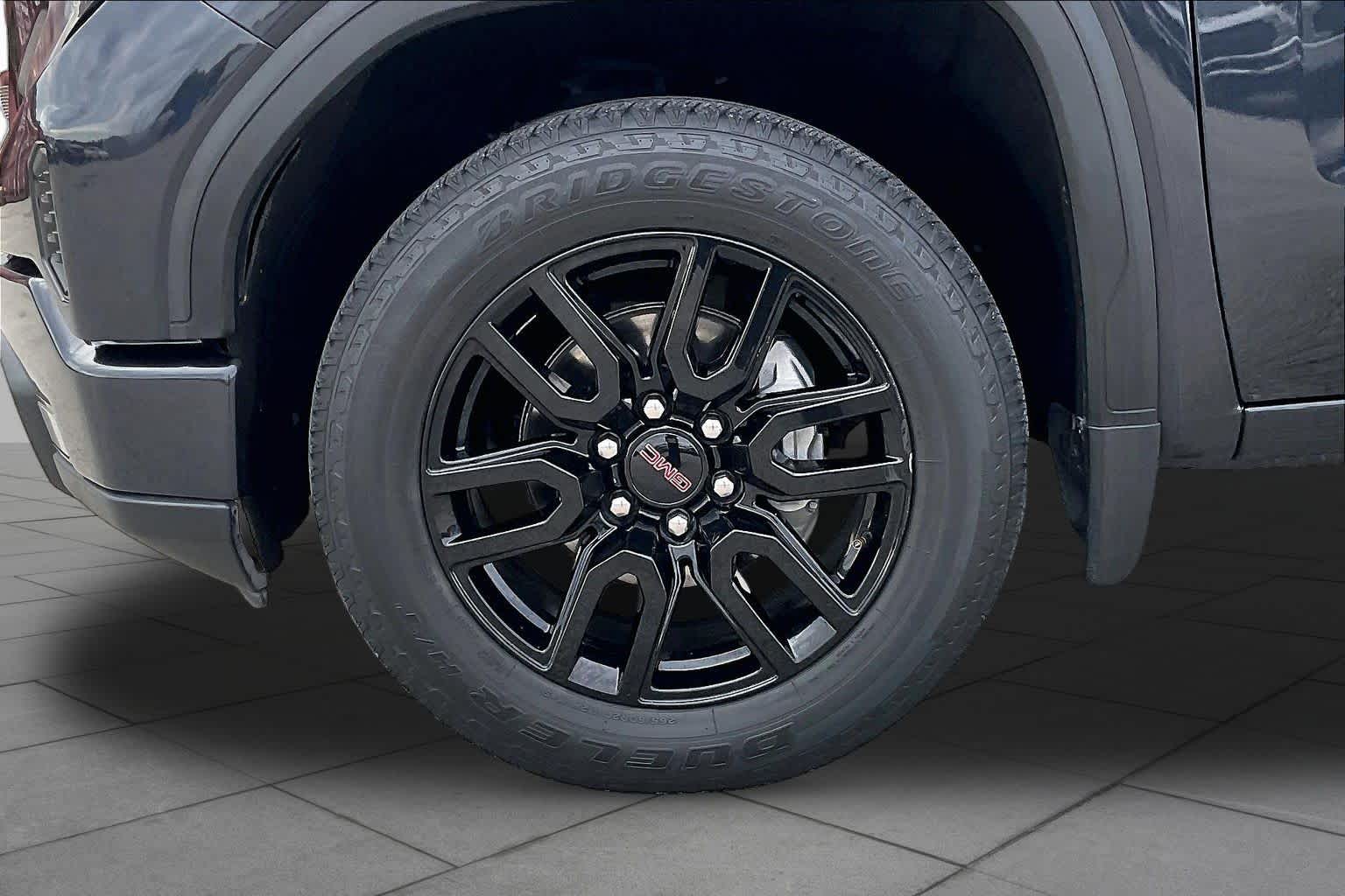 2022 GMC Sierra 1500 photo 10 of 33