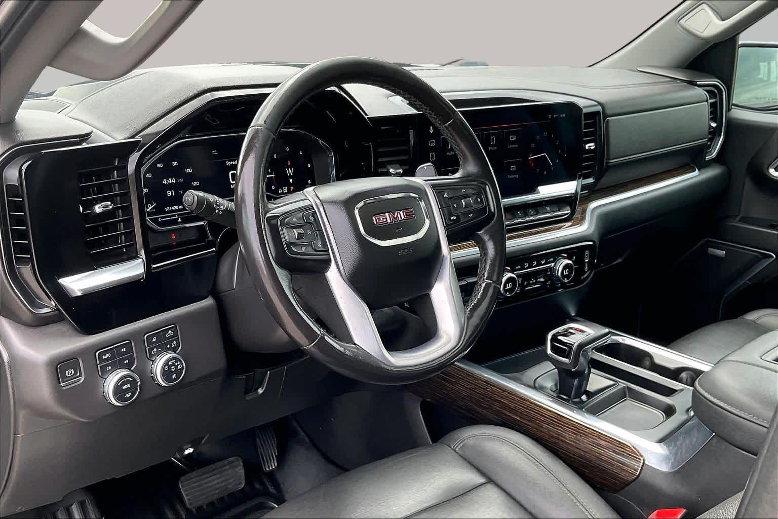 2022 GMC Sierra 1500 photo 16 of 33