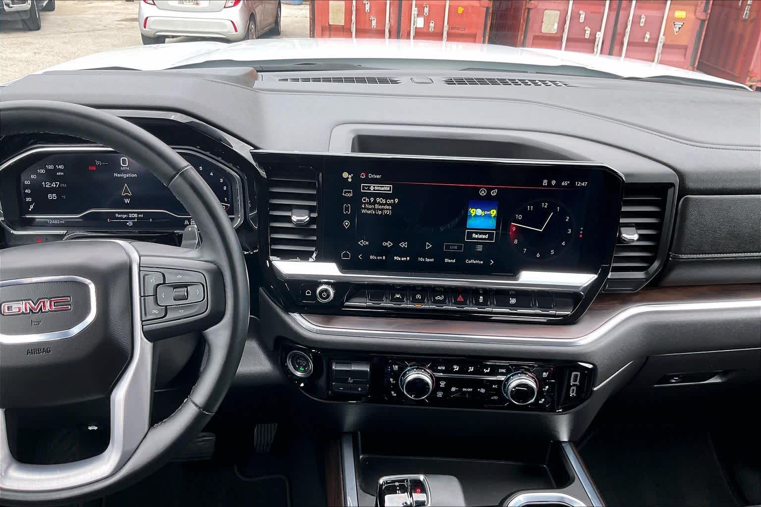 2024 GMC Sierra 1500 SLT - 6