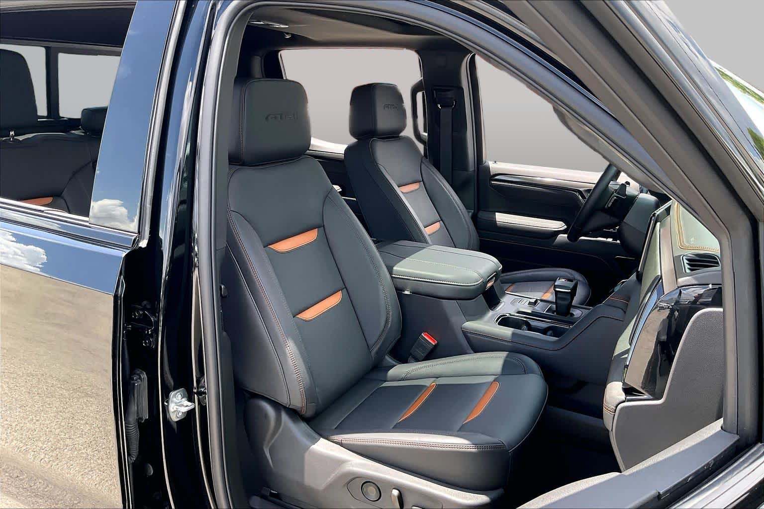 Used 2026 Onyx Black GMC AT4 image 18