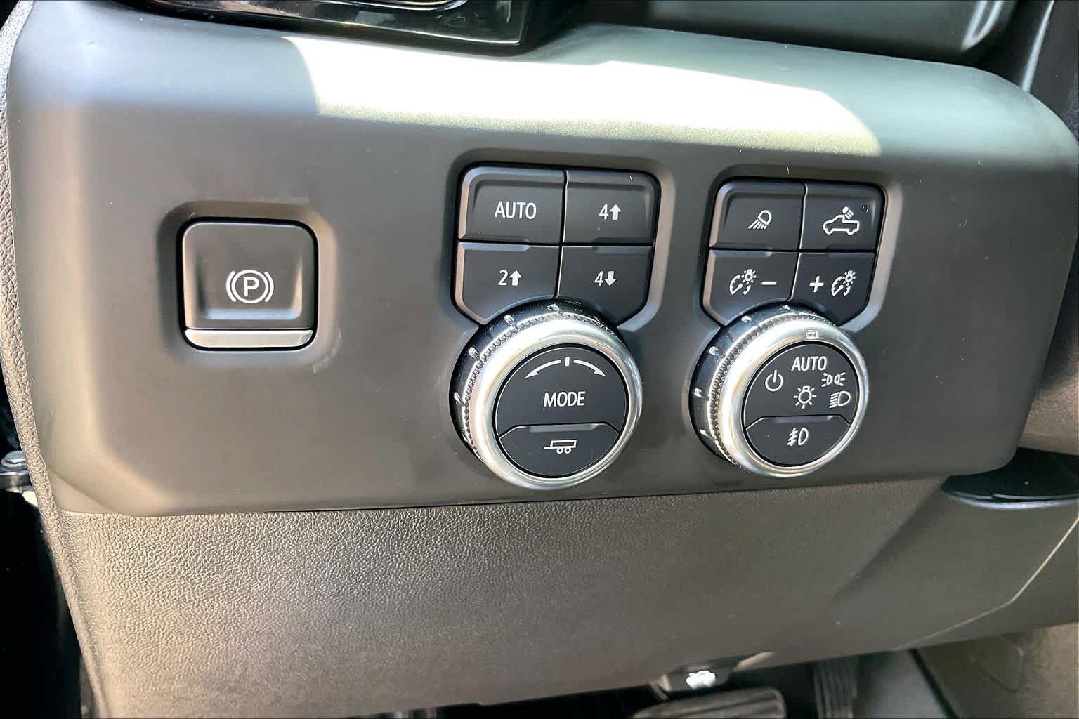 2024 GMC Sierra 1500 AT4 Onyx Black at Texan GMC Buick