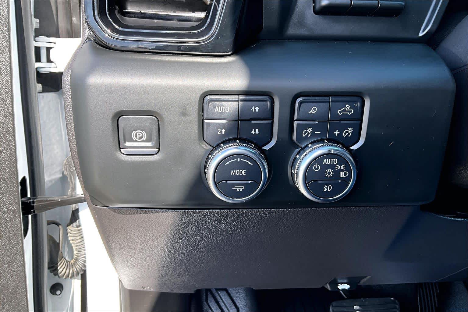 2024 GMC Sierra 1500 AT4X Summit White at Group 1 GMC Buick South