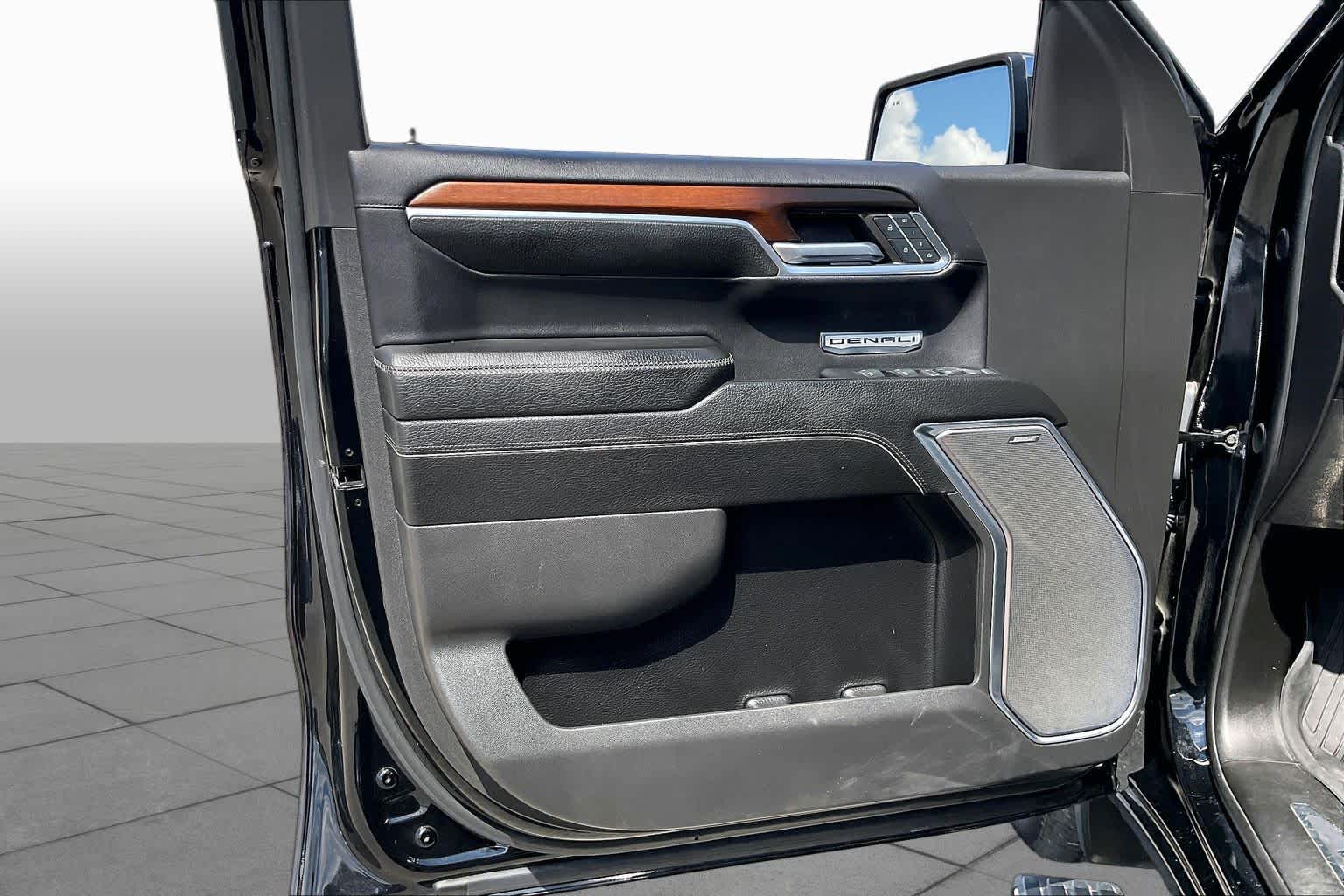 2024 GMC Sierra 1500 Denali Onyx Black at Texan GMC Buick