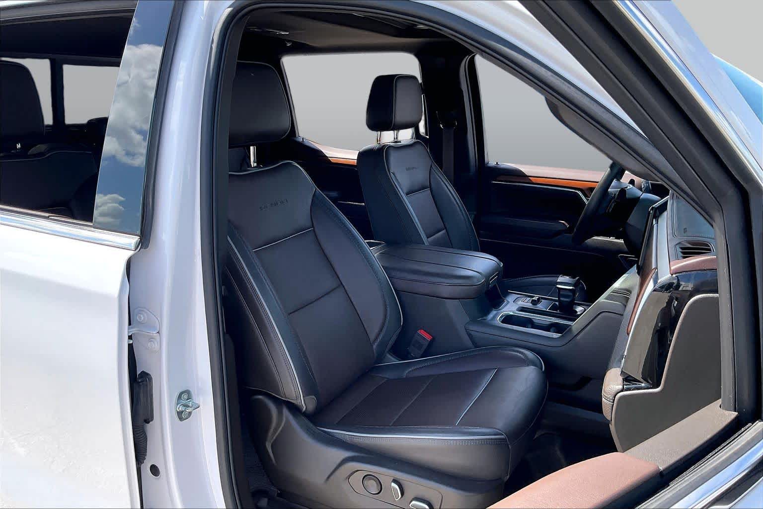 2023 GMC Sierra 1500 Denali White Frost Tricoat at Beck & Masten Kia