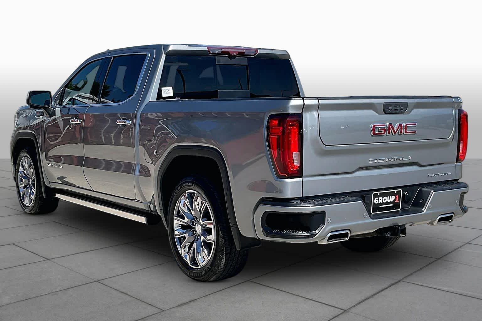 2023 GMC Sierra 1500 photo 12 of 35