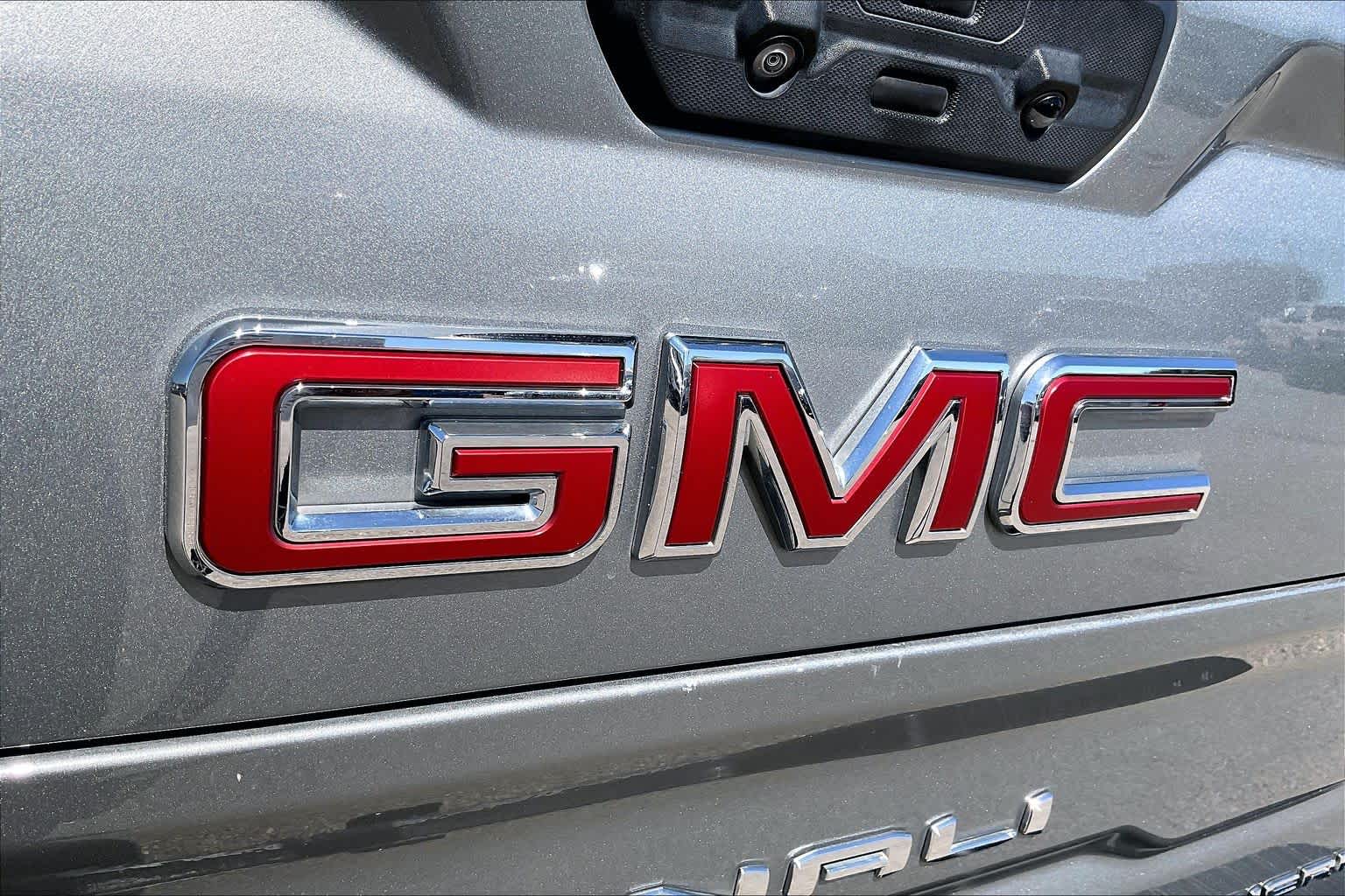 2023 GMC Sierra 1500 photo 31 of 35