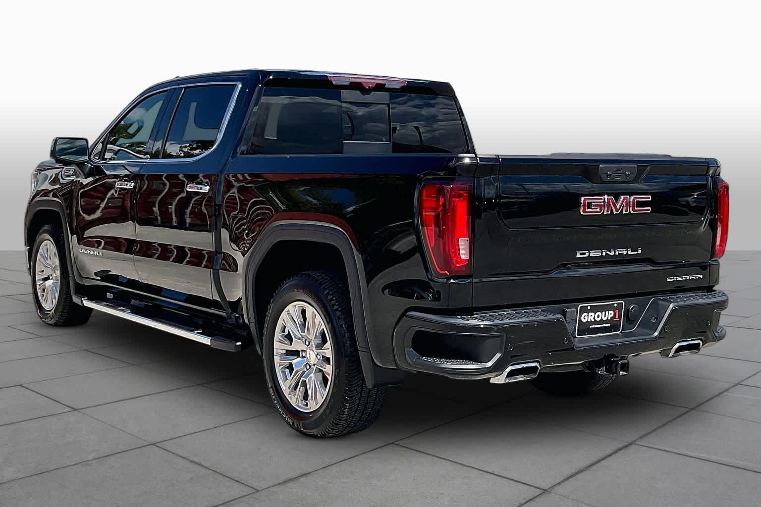 2024 GMC Sierra 1500 photo 12 of 35