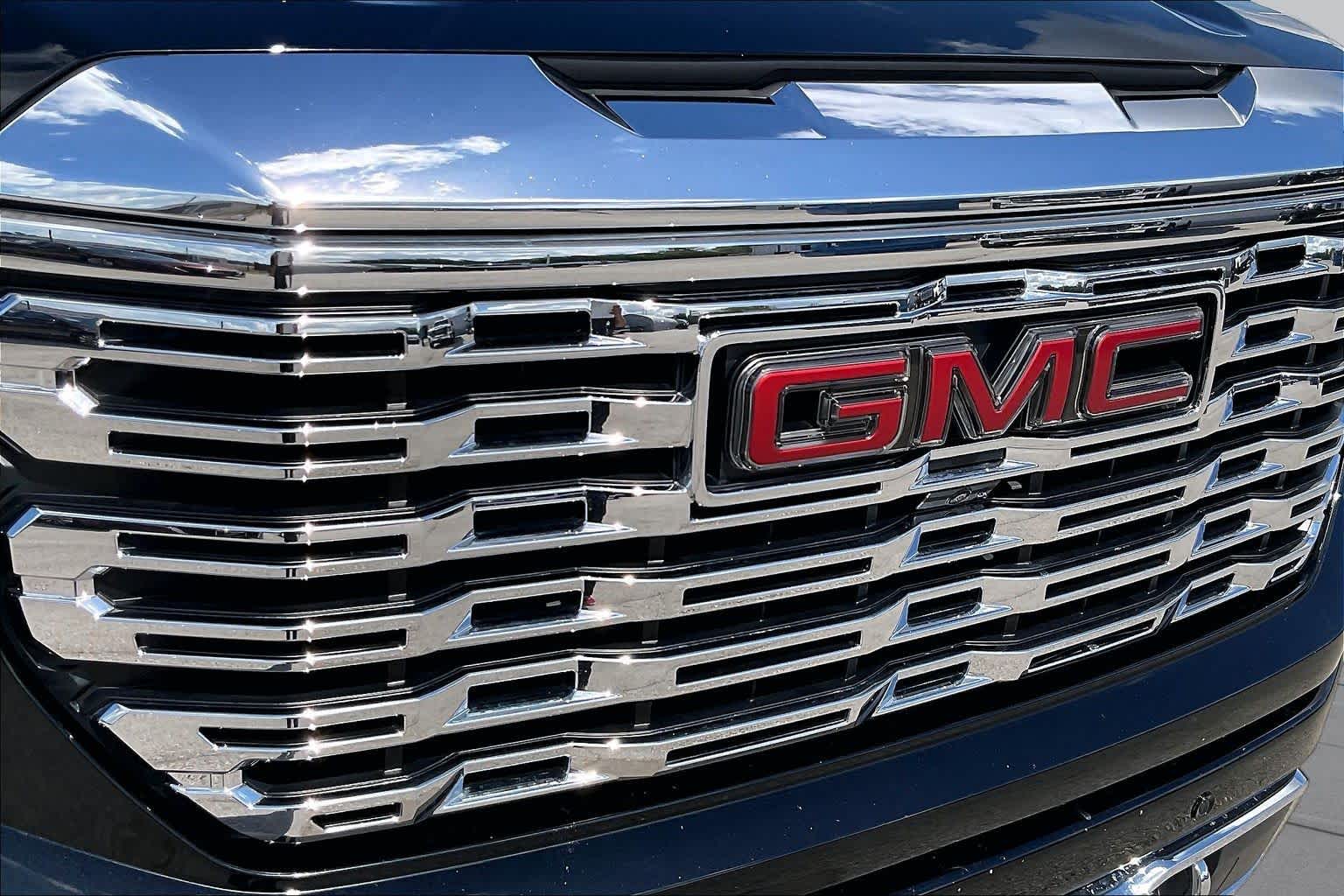 2024 GMC Sierra 1500 photo 30 of 35