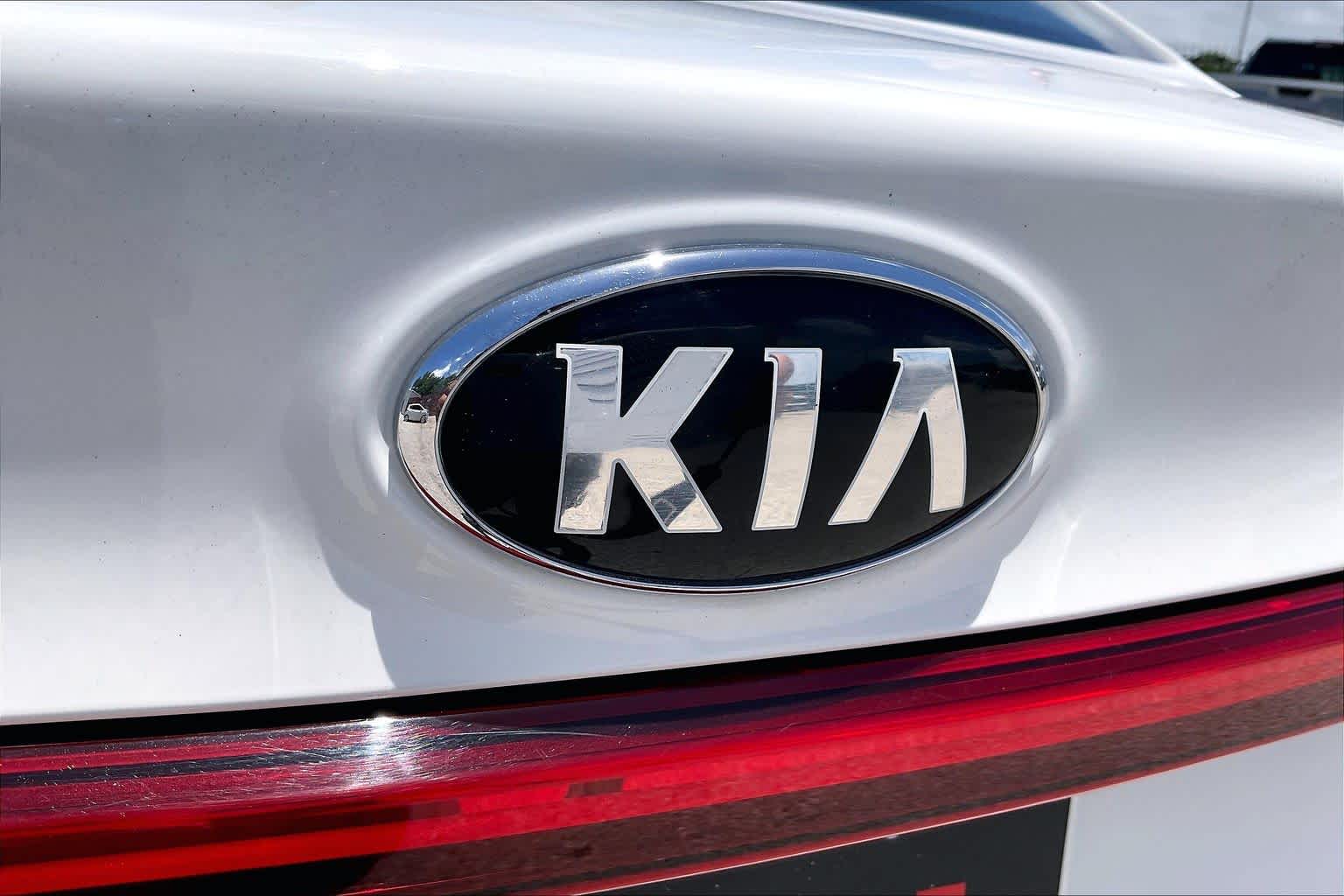 2021 Kia Forte LXS Clear White at HGreg Houston